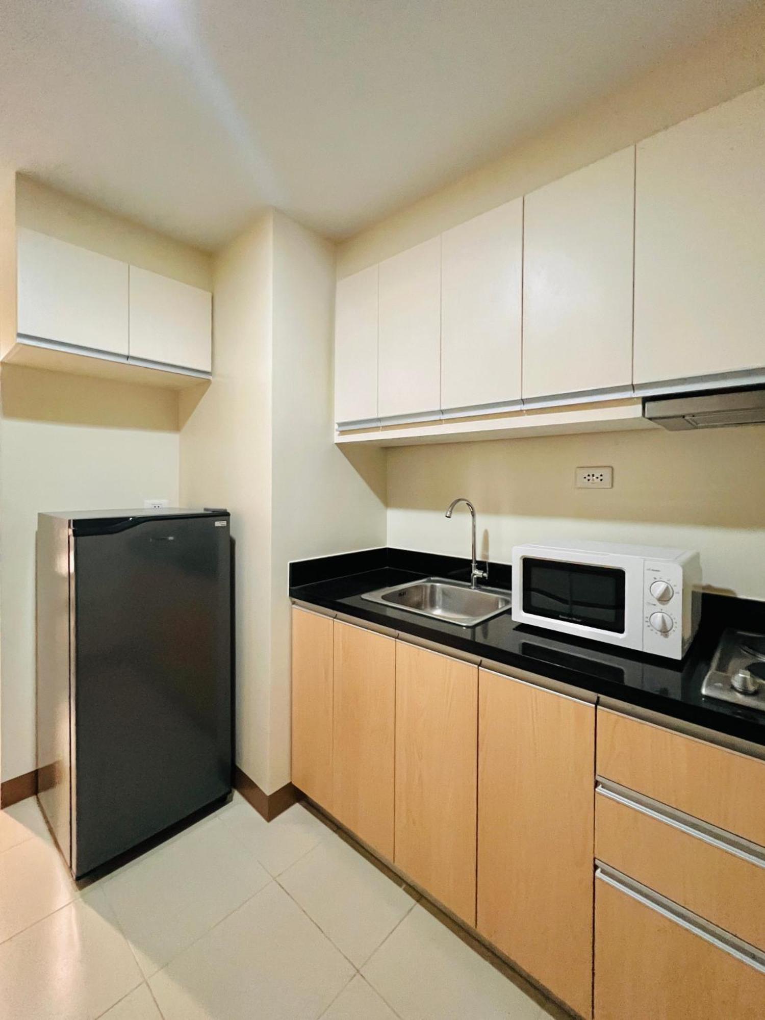 4 Majestic View Apartment Iloilo City Exterior photo